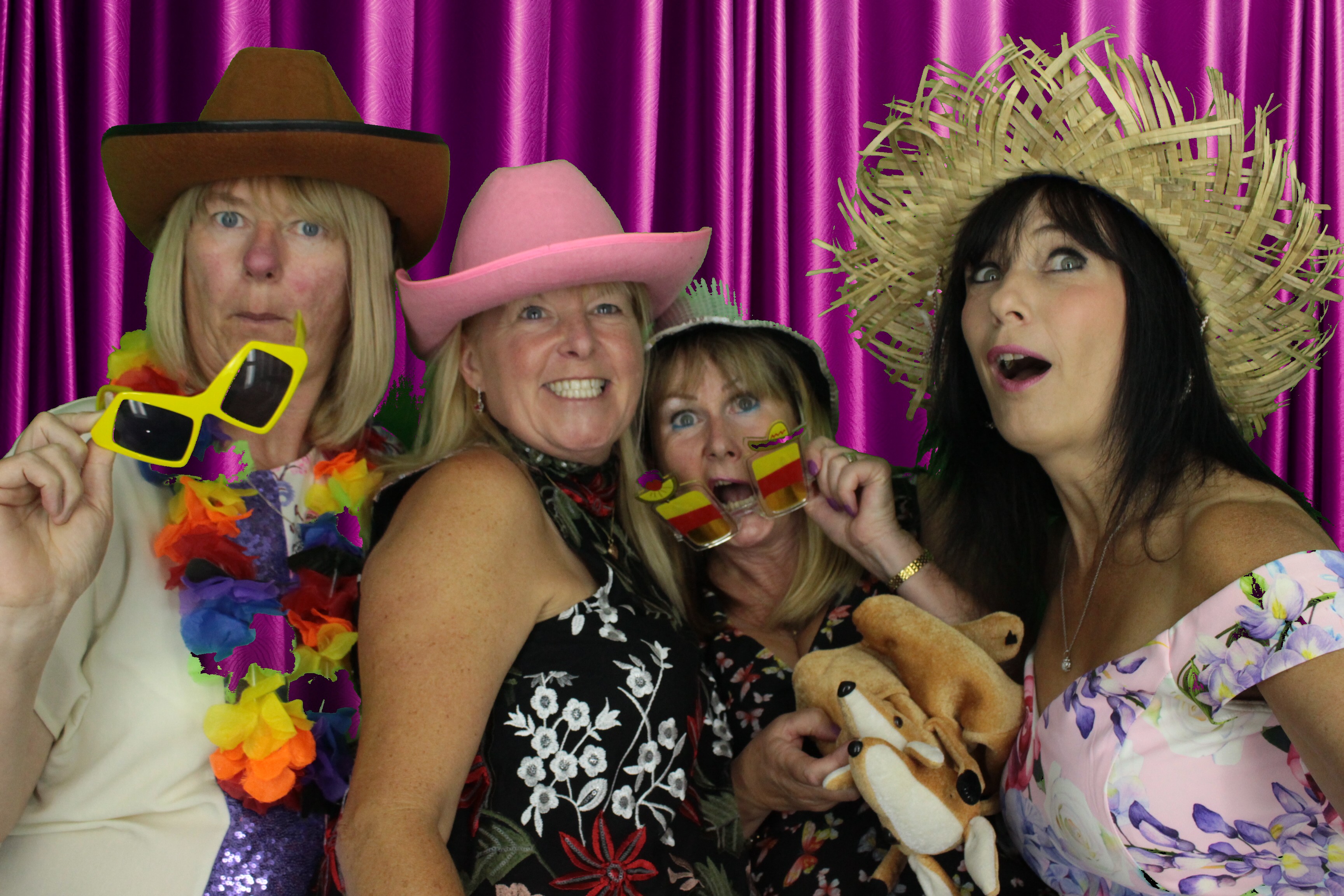 Rachel's 50th Birthday | View more photos from the event at gallery.myphotoboothexperience.co.uk/u/MyPhotoBoothExperienceLtd/Rachels-50th-Birthday